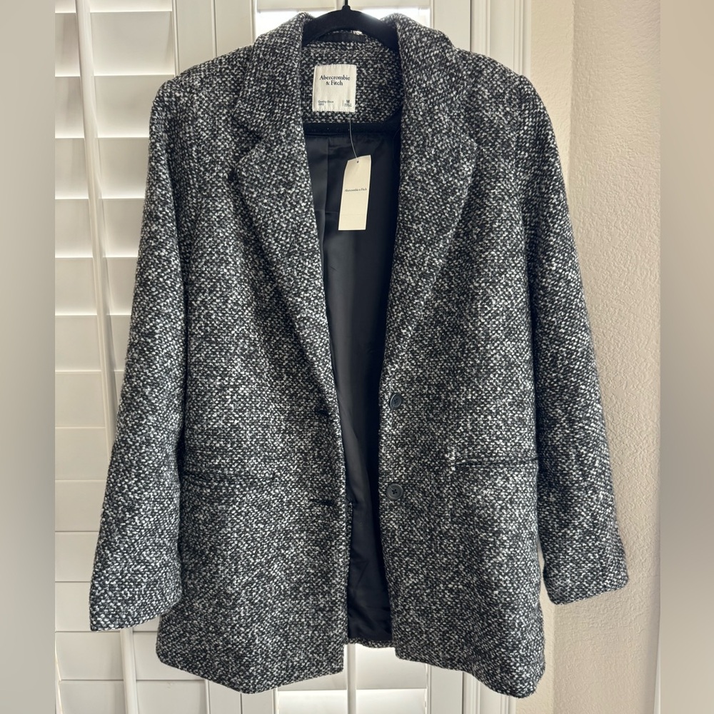 Abercrombie Coat Size M - NWT